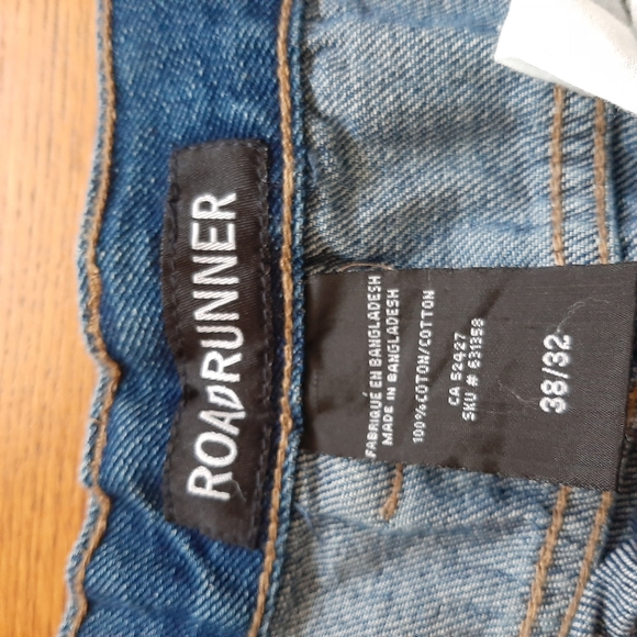 Mens clothing - Picture 2 of 8